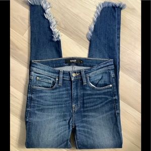Hudson Nico skinny jean. Size 25
